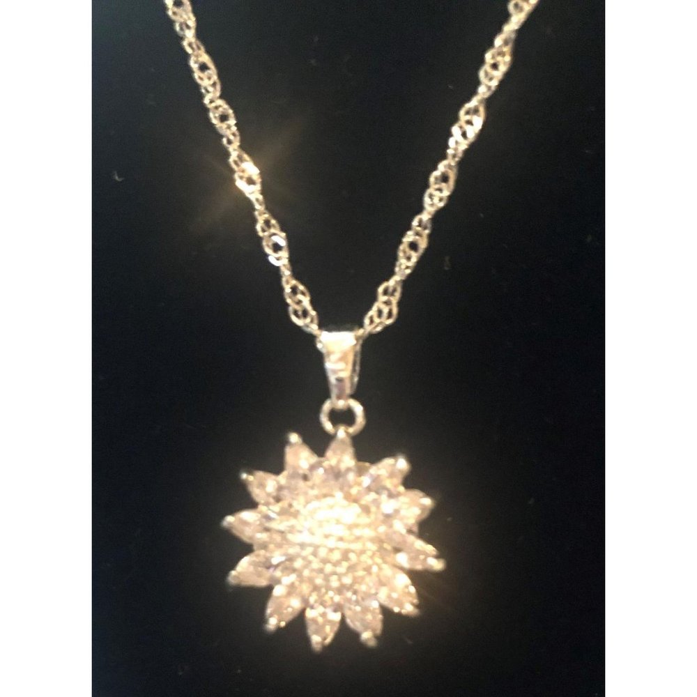 Cubic Zirconia Sunflower Necklace w/ Stud Earrings